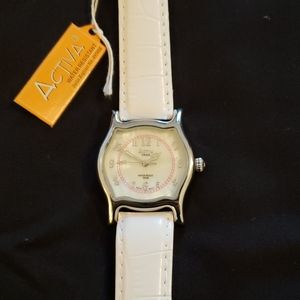 NEW Ladies Activa Watch